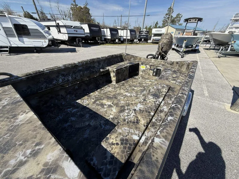 Slide: The Image of Excel Viper F4 1751 VIPER ALUMINUM TRAILER 2026 - 9