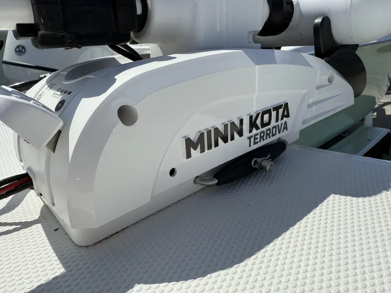 Slide: The Image of Tahoe 215 CC OB 2021 - 5