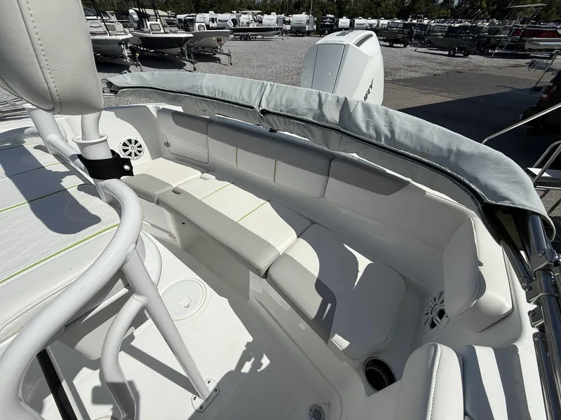 Slide: The Image of Tahoe 215 CC OB 2021 - 6