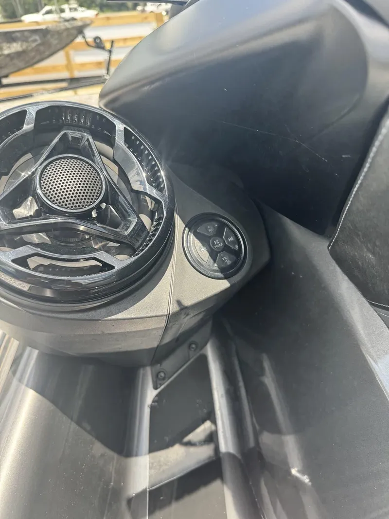 Slide: The Image of Sea-Doo RXP X 300 2023 - 6