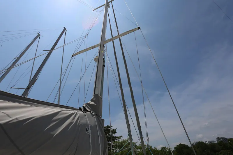 Slide: The Image of Pacific Seacraft 40 2004 - 106