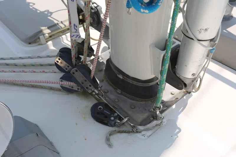 Slide: The Image of Pacific Seacraft 40 2004 - 107