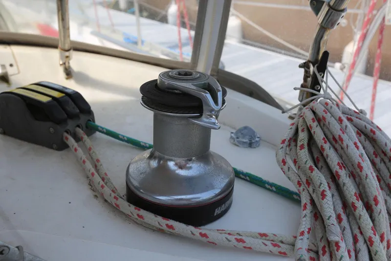 Slide: The Image of Pacific Seacraft 40 2004 - 113