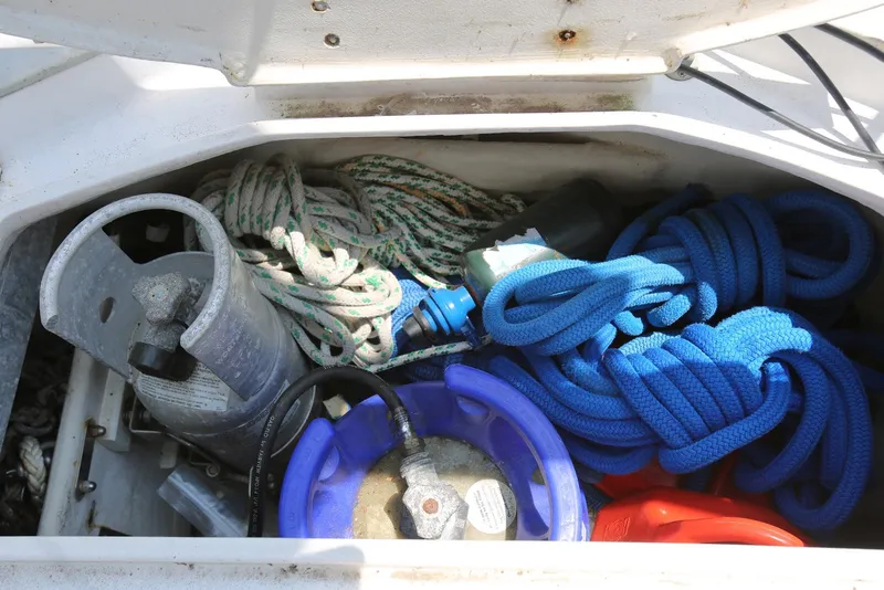 Slide: The Image of Pacific Seacraft 40 2004 - 115