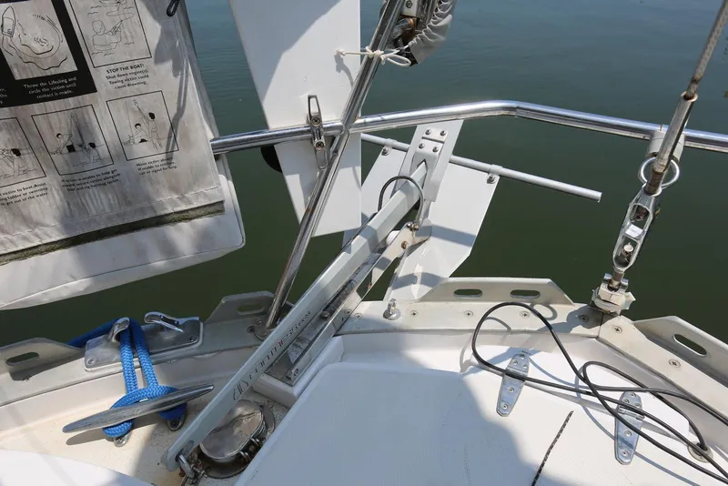 Slide: The Image of Pacific Seacraft 40 2004 - 116