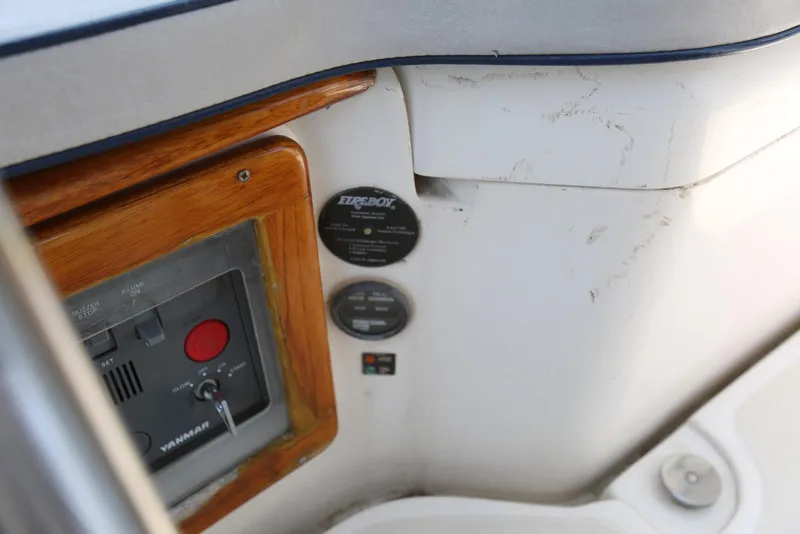 Slide: The Image of Pacific Seacraft 40 2004 - 121