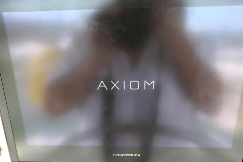 Slide: The Image of Pacific Seacraft 40 2004 - 125