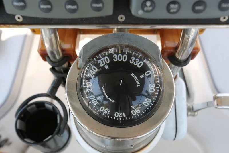 Slide: The Image of Pacific Seacraft 40 2004 - 131