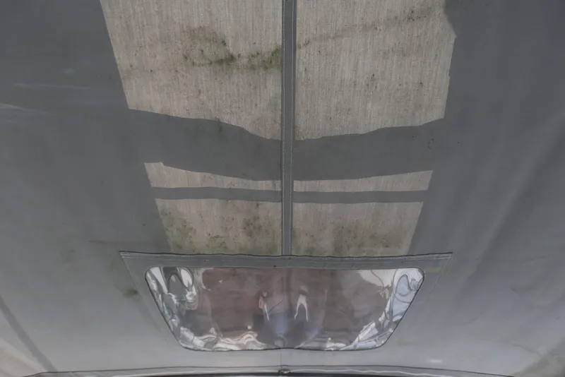 Slide: The Image of Pacific Seacraft 40 2004 - 132