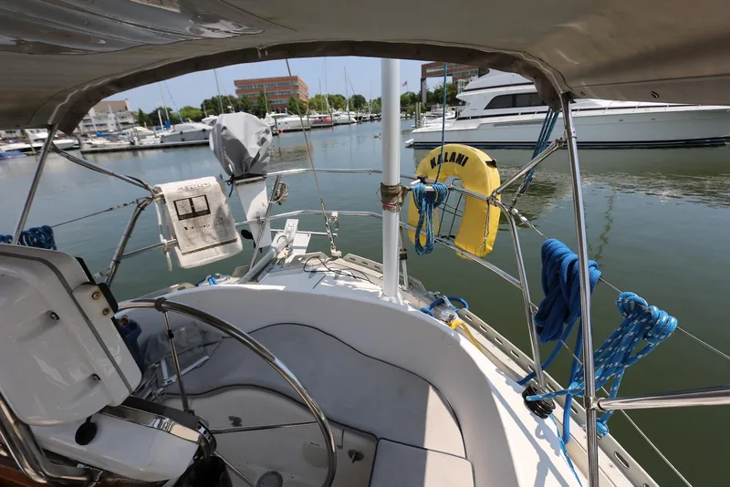 Slide: The Image of Pacific Seacraft 40 2004 - 139