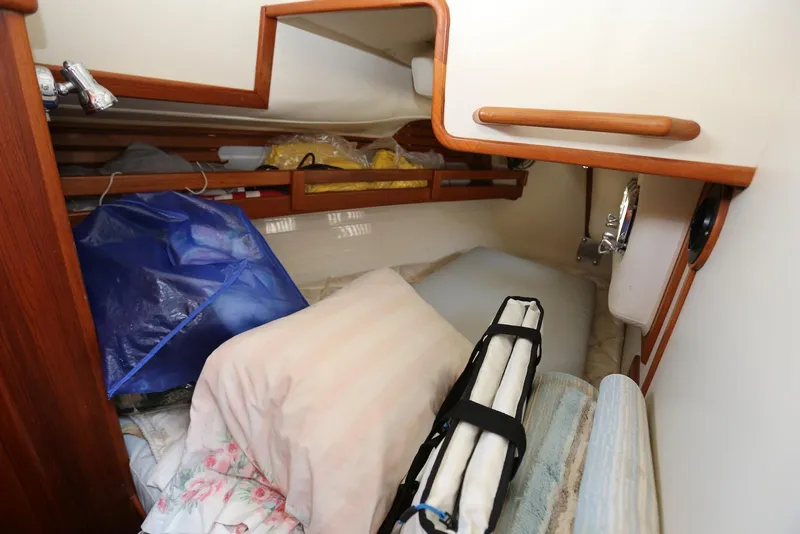 Slide: The Image of Pacific Seacraft 40 2004 - 77