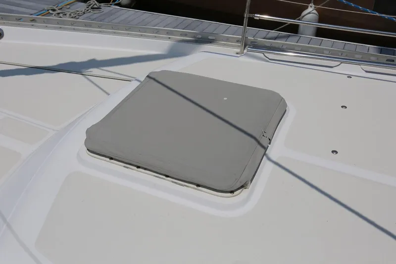 Slide: The Image of Pacific Seacraft 40 2004 - 86