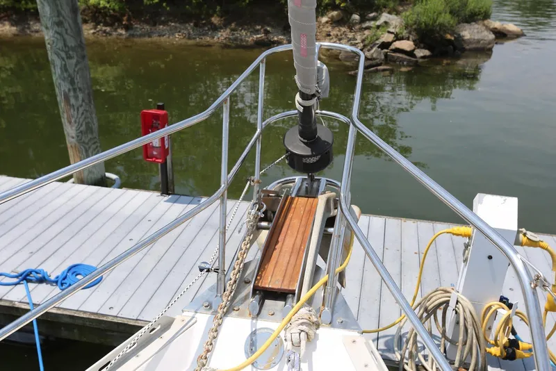 Slide: The Image of Pacific Seacraft 40 2004 - 89