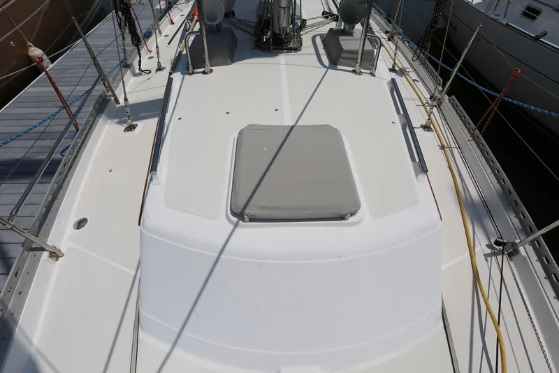 Slide: The Image of Pacific Seacraft 40 2004 - 95