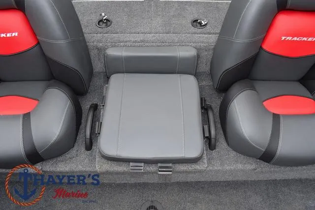 Slide: The Image of Tracker Pro Team 195 Tournament Edition 2025 - 28