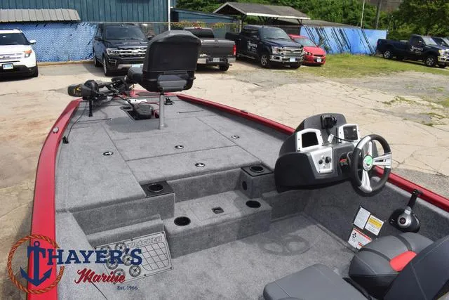 Slide: The Image of Tracker Pro Team 195 Tournament Edition 2025 - 50