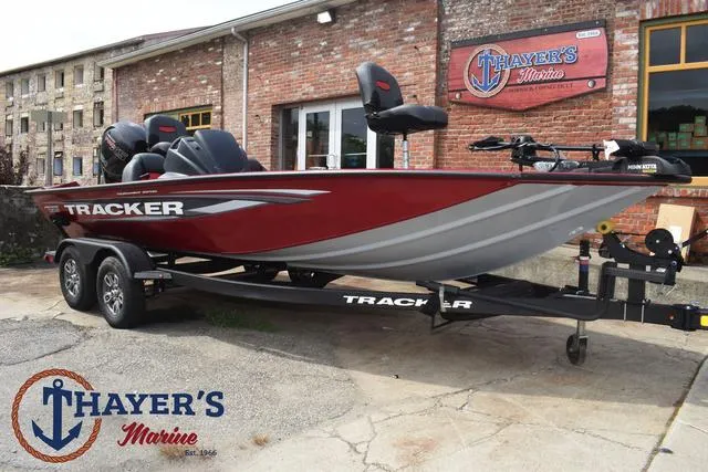 Slide: The Image of Tracker Pro Team 195 Tournament Edition 2025 - 51