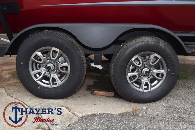 Slide: The Image of Tracker Pro Team 195 Tournament Edition 2025 - 8