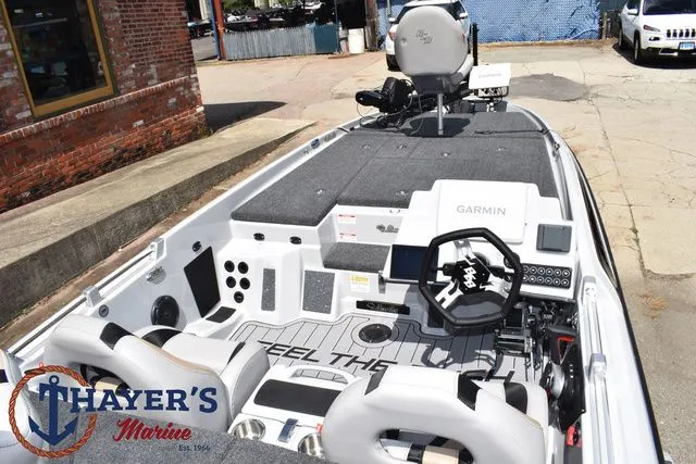 Slide: The Image of Bass Cat Cougar FTD 2025 - 65