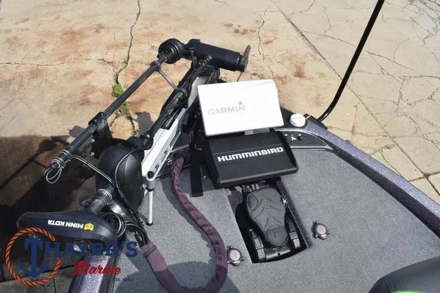 Slide: The Image of Phoenix Bass Boats 921 Elite 2023 - 11