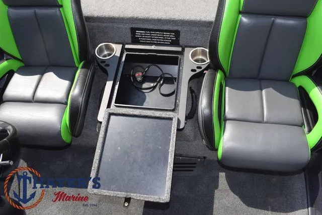 Slide: The Image of Phoenix Bass Boats 921 Elite 2023 - 29