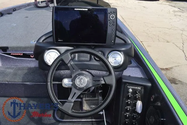 Slide: The Image of Phoenix Bass Boats 921 Elite 2023 - 32