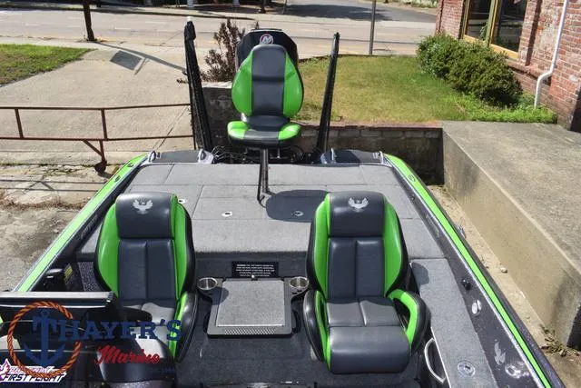 Slide: The Image of Phoenix Bass Boats 921 Elite 2023 - 35