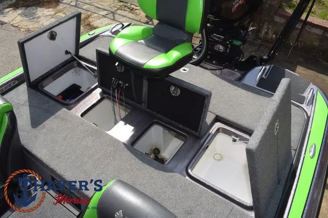 Slide: The Image of Phoenix Bass Boats 921 Elite 2023 - 40