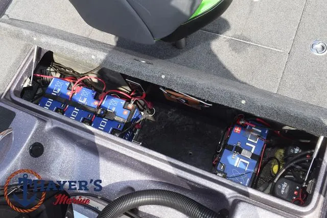 Slide: The Image of Phoenix Bass Boats 921 Elite 2023 - 41