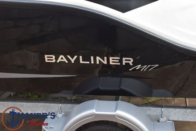 Slide: The Image of Bayliner M17 2025 - 17