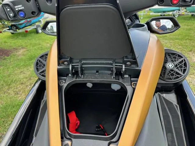 Slide: The Image of Yamaha FX CRUISER HO W/ SOUND 2025 - 9