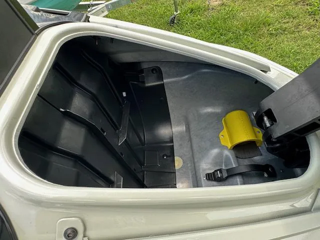 Slide: The Image of Yamaha VX Cruiser HO 2025 - 7