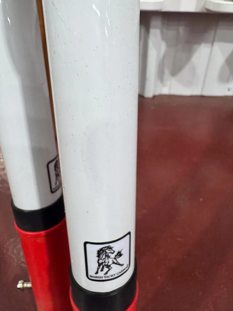 Slide: The Image of White and red pole with Marsh Tacky logo, Contender 32 ST 2022 model. - 18