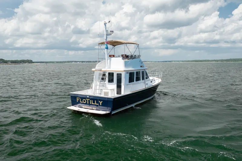 Slide: The Image of Sabre 36 Flybridge 2002 - 11