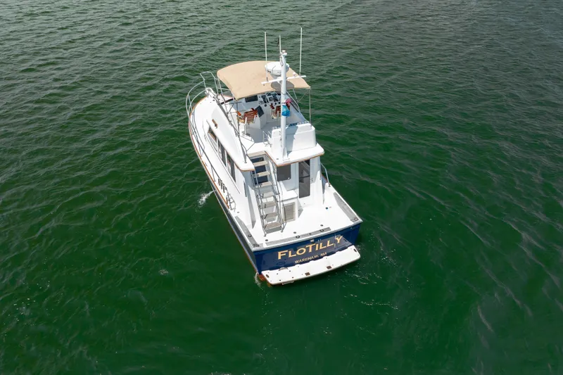 Slide: The Image of Sabre 36 Flybridge 2002 - 14