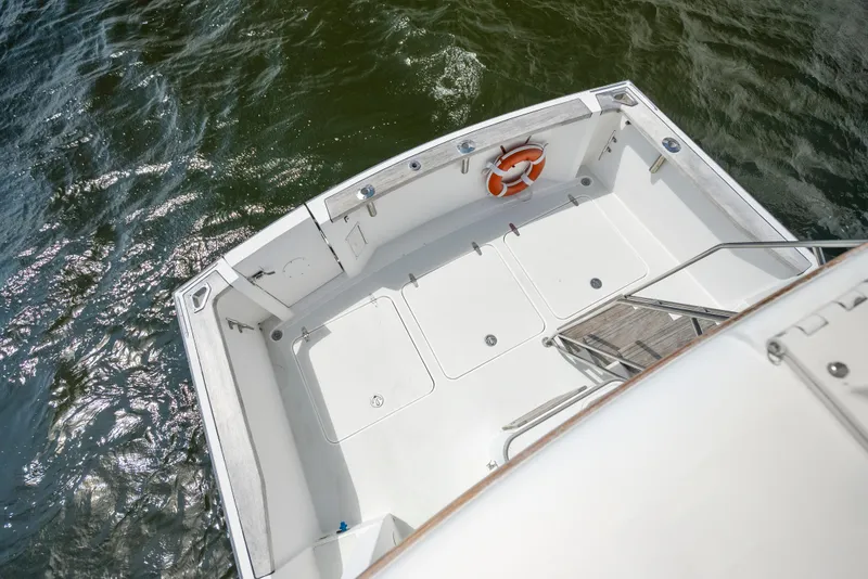 Slide: The Image of Sabre 36 Flybridge 2002 - 18