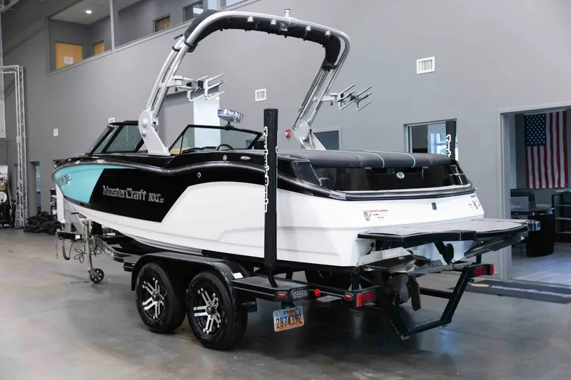 Slide: The Image of MasterCraft NXT 20 2019 - 3