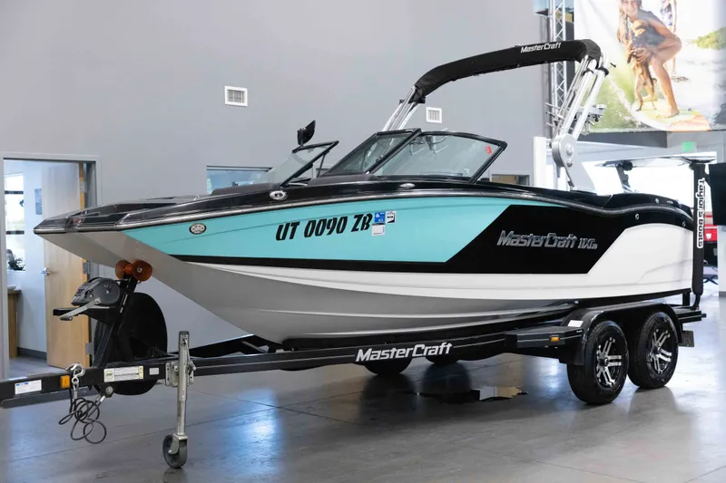 Slide: The Image of MasterCraft NXT 20 2019 - 2