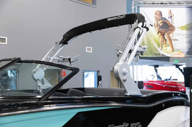 Slide: The Image of MasterCraft NXT 20 2019 - 6