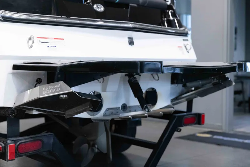 Slide: The Image of MasterCraft NXT 20 2019 - 4