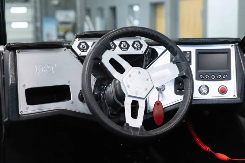 Slide: The Image of MasterCraft NXT 20 2019 - 13