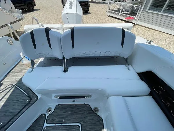 Slide: The Image of Four Winns H6 OB LAST ONE 2025 - 24