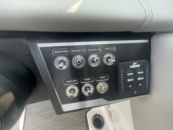 Slide: The Image of Four Winns HD8 OB LAST ONE 2025 - 20