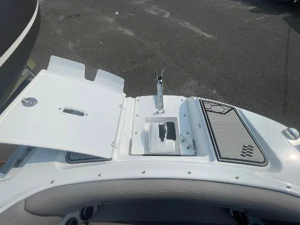 Slide: The Image of Four Winns HD8 OB LAST ONE 2025 - 37