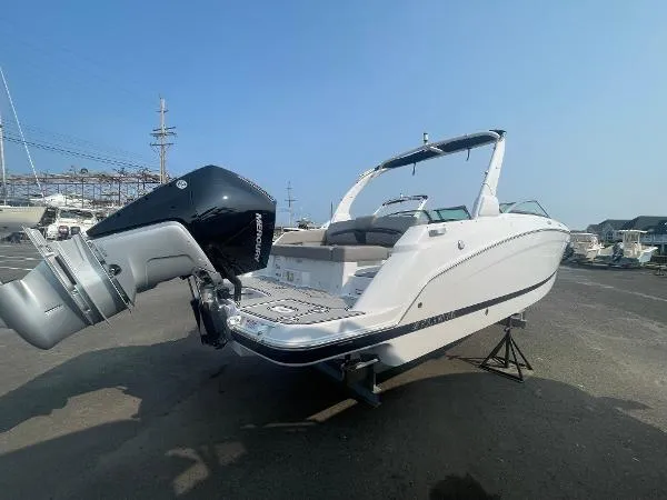 Slide: The Image of Four Winns HD8 OB LAST ONE 2025 - 39