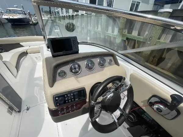 Slide: The Image of Regal 2700 Bowrider 2014 - 10