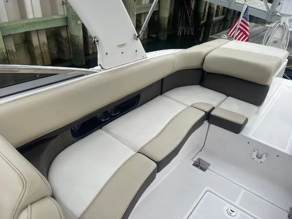 Slide: The Image of Regal 2700 Bowrider 2014 - 20