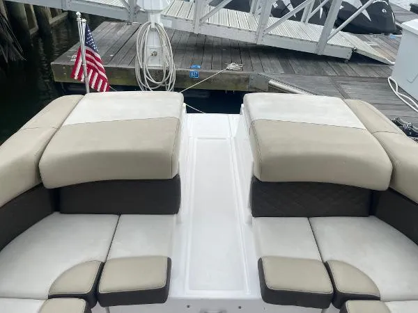 Slide: The Image of Regal 2700 Bowrider 2014 - 25