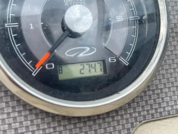 Slide: The Image of Regal 2700 Bowrider 2014 - 32