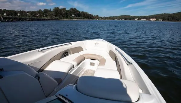 Slide: The Image of Crownline Boats 285SS 2017 - 11